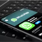 whatsapp messenger open in the app store