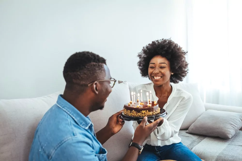 crafting the perfect birthday wish for your girlfriend