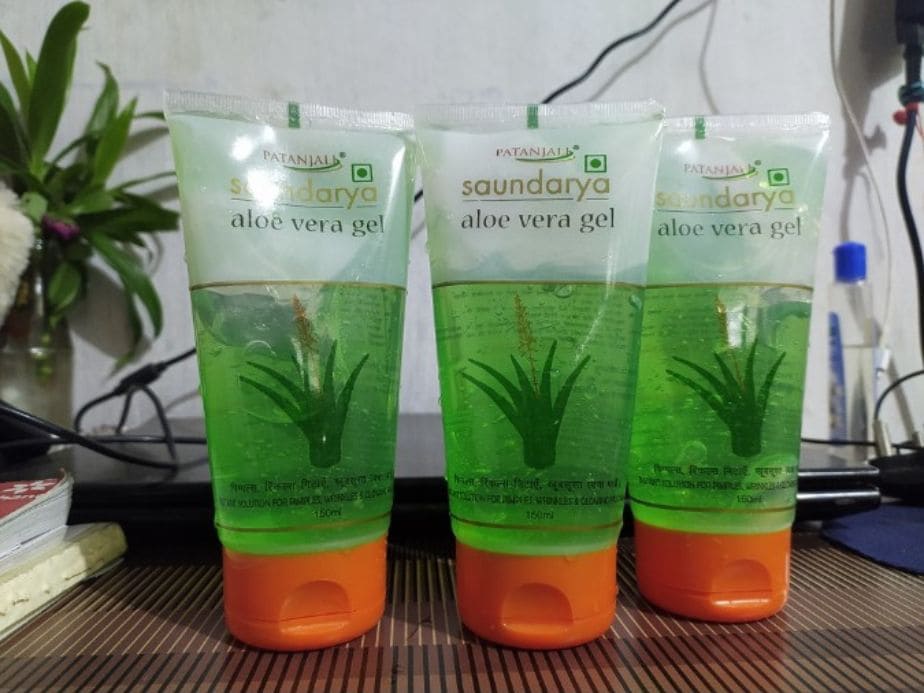 patanjali aloe vera gel for hair care and skin care