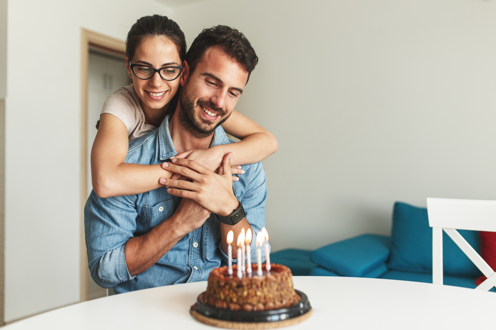 Wife surprise his husband with birthday cake