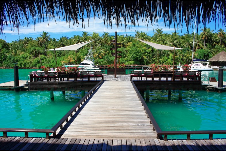 reethi beach resort maldives
