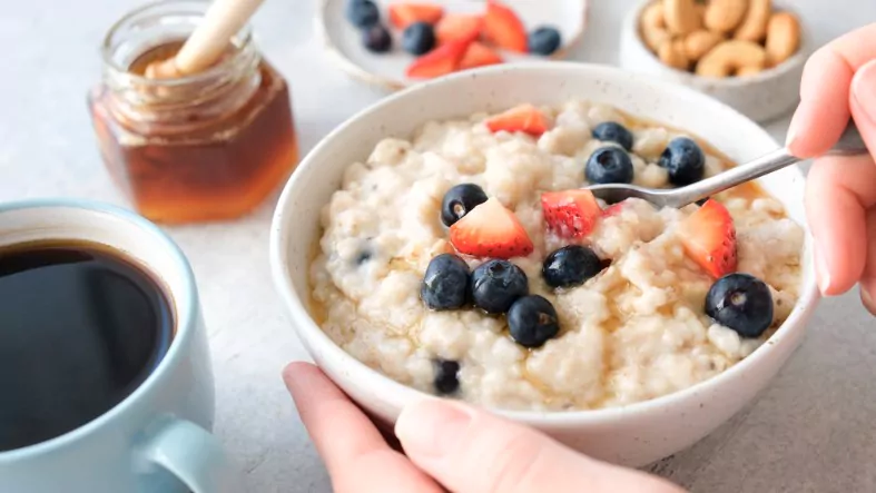 oatmeal porridge with berries and honey healthy breakfast food eating healthy breakfast porridge oats