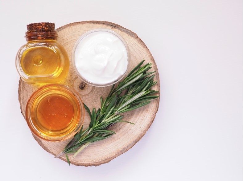 ingredients for homemade face mask honey olive oil yogurt