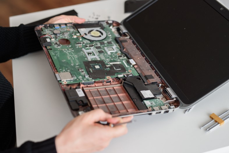 internal components of a laptop